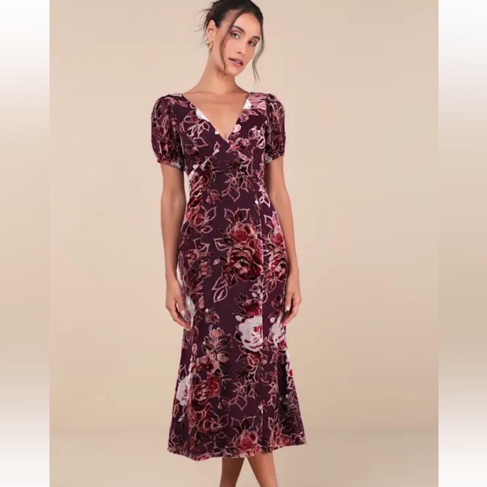 Lulu's Plum Floral Midi Dress